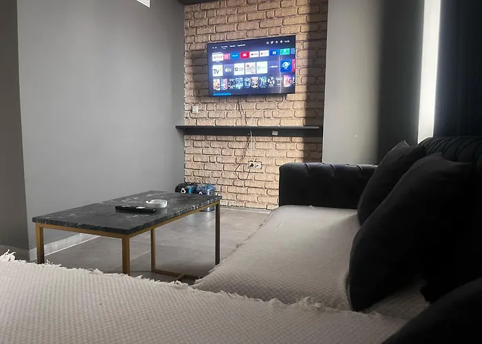 216 Hill Suites